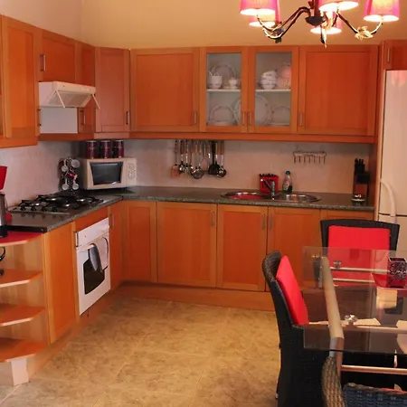 Beautiful 2-bed In Parque Holandes Apartment La Oliva