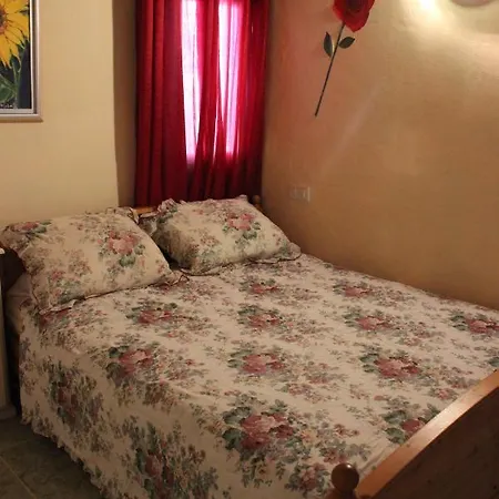 Beautiful 2-bed In Parque Holandes Апартаменты *